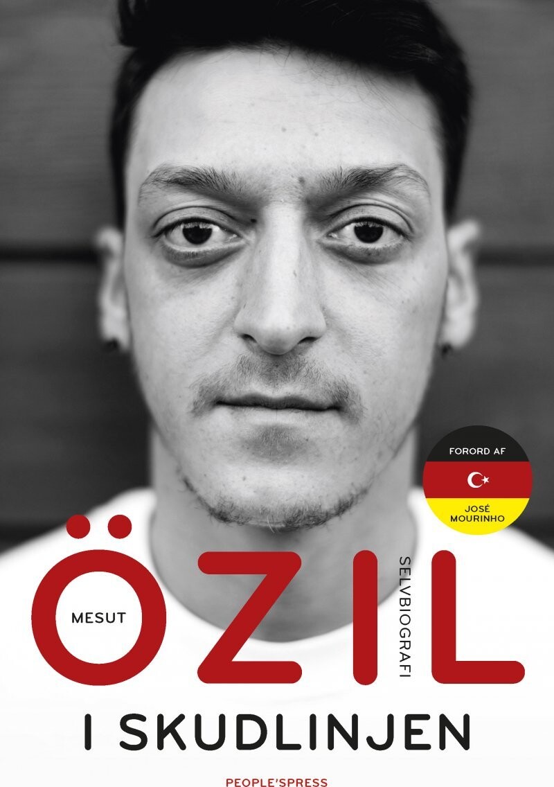 I Skudlinjen - Mesut Özil - Bog