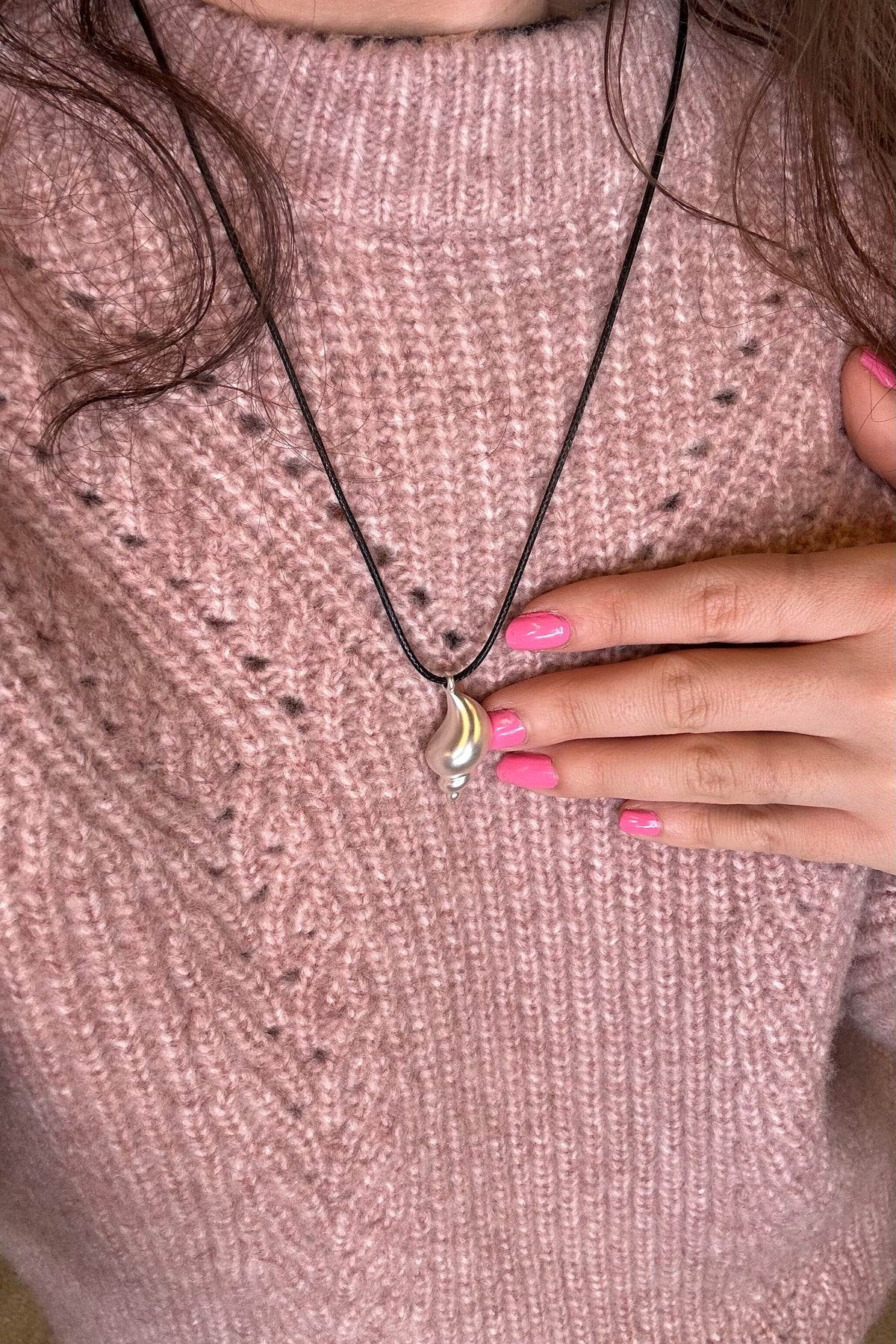 Mellow Moon Shell Necklace forsolvet