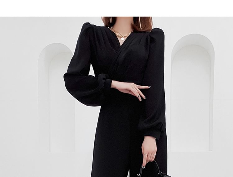 Yolandus - Lange mouwen V-hals effen losse jumpsuit