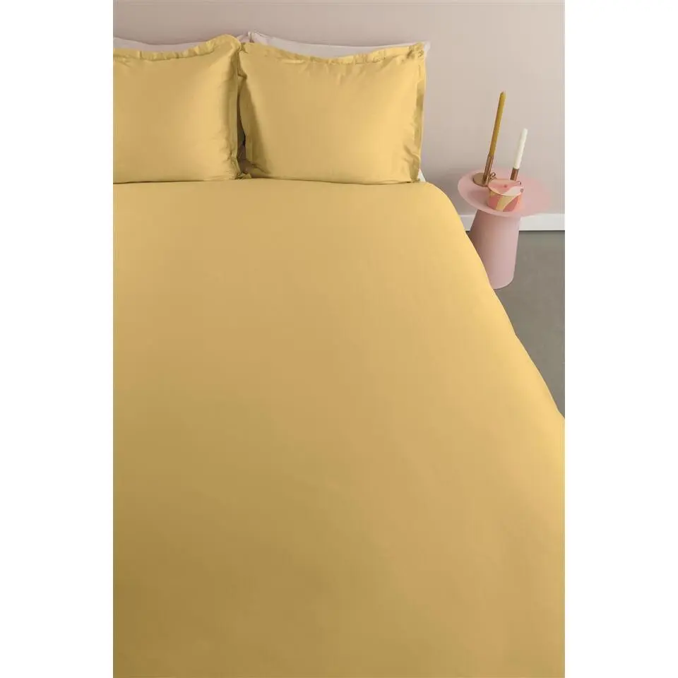 Ambiante Satin Uni dekbedovertrek - 200x200/220 - Licht geel
