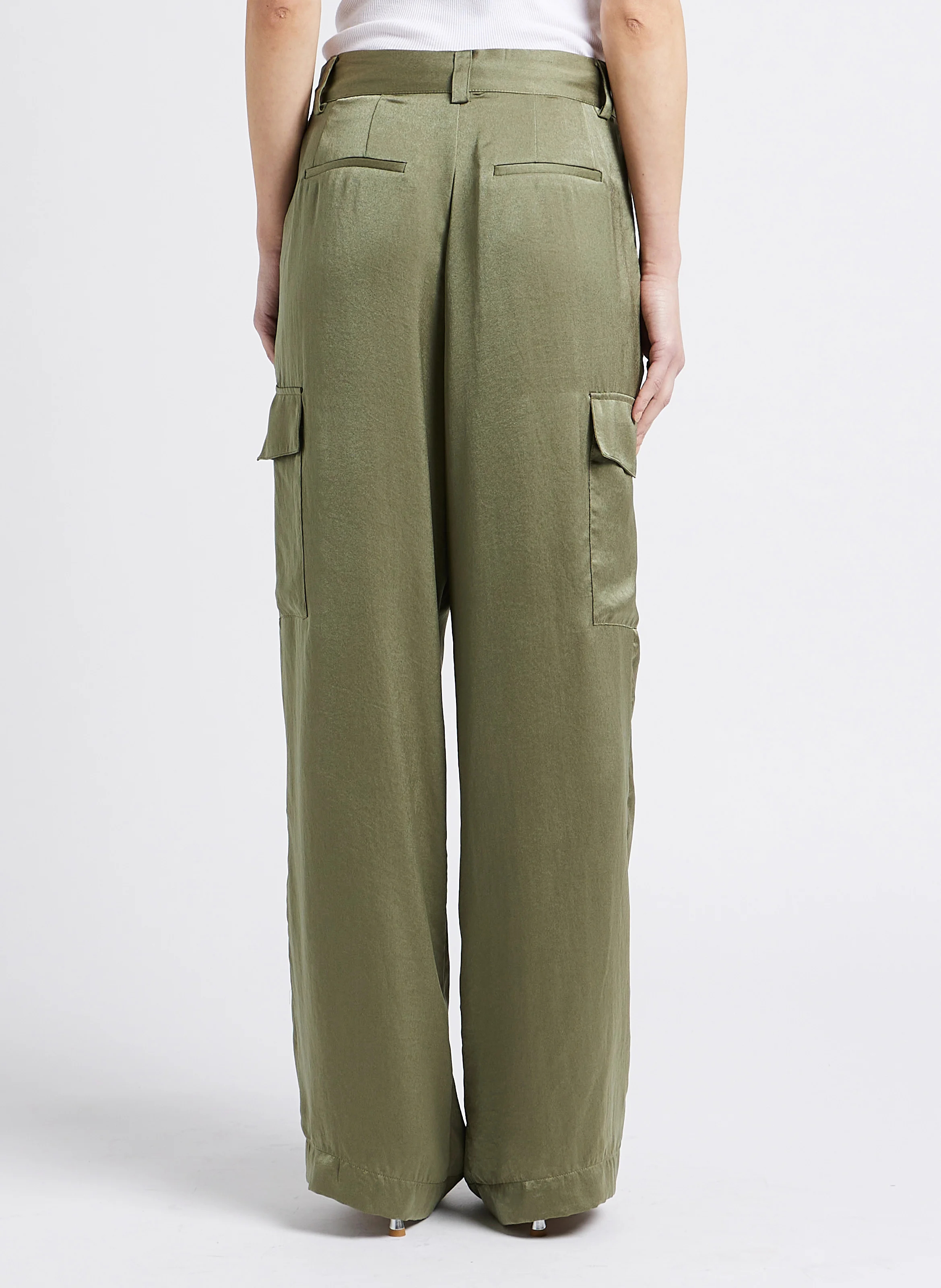 CARY - Pantalon large effet satiné | Kaki