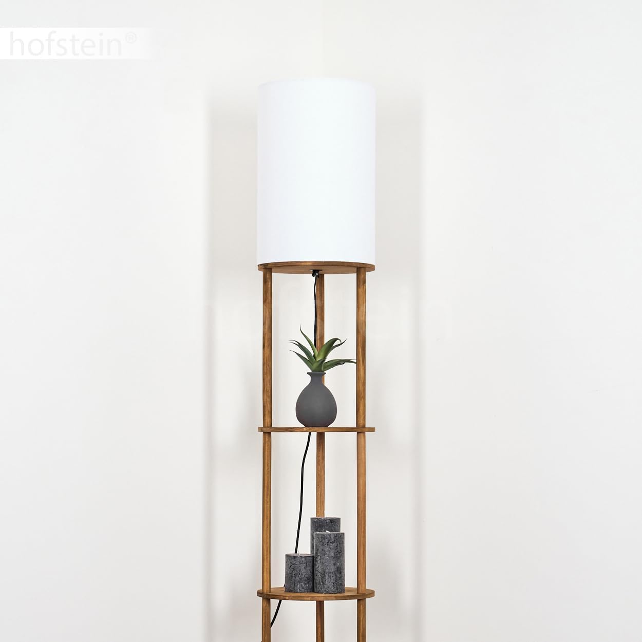 Stehleuchte Hamaa, Stehlampe aus Holz/Stoff in Naturfarben/Weiß, Leuchte im skandinavischen Design mit rundem Schirm (Ø 26 cm), Ablageflächen u. Fußschalter, Höhe 150,5 cm, 1 x E27, ohne Leuchtmittel