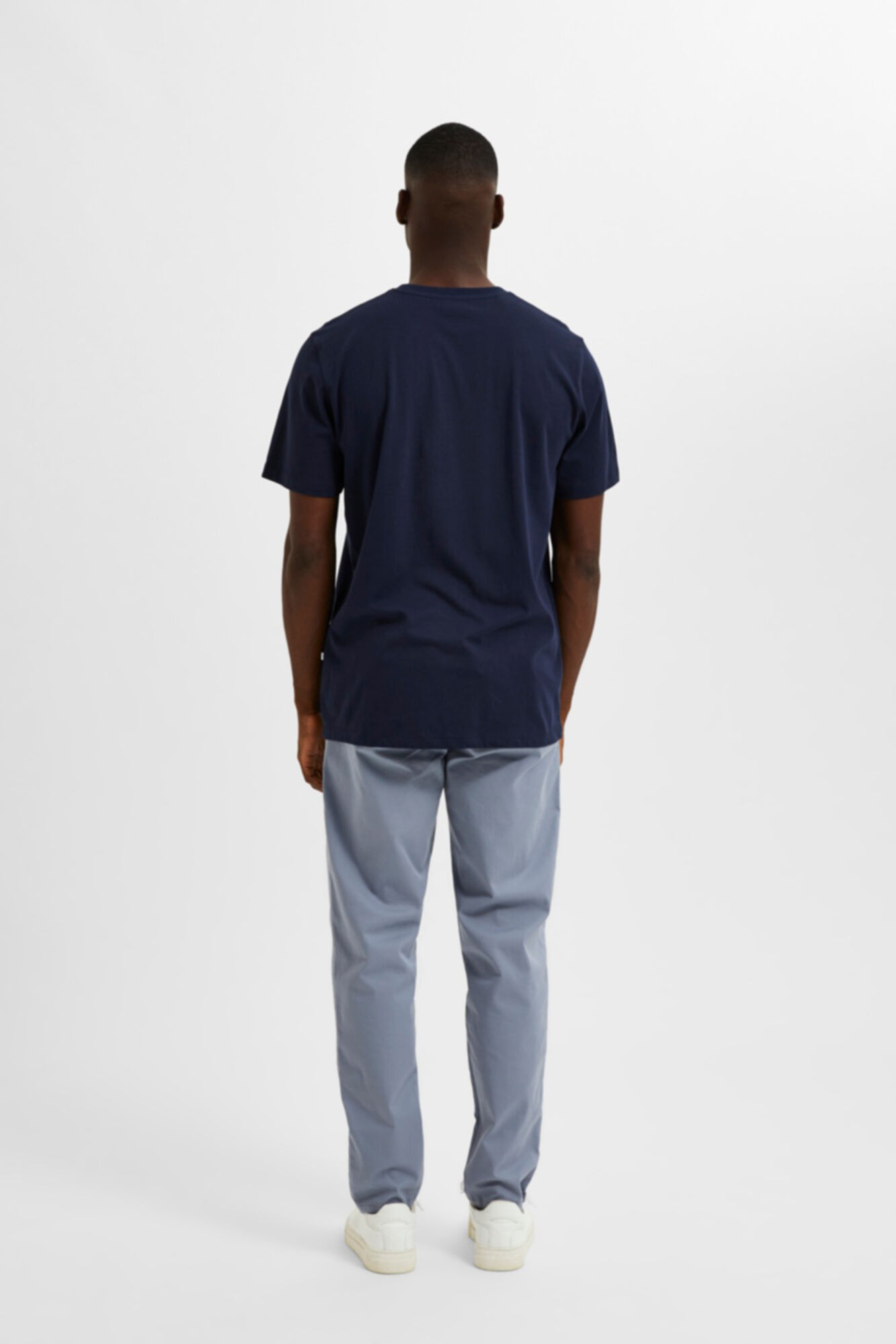Camiseta de manga curta com modelagem regular - Azul marinho