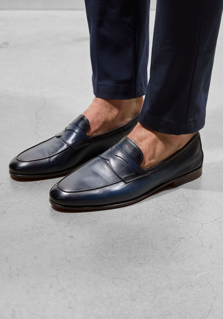 donkerblauwe santoni loafers carlos