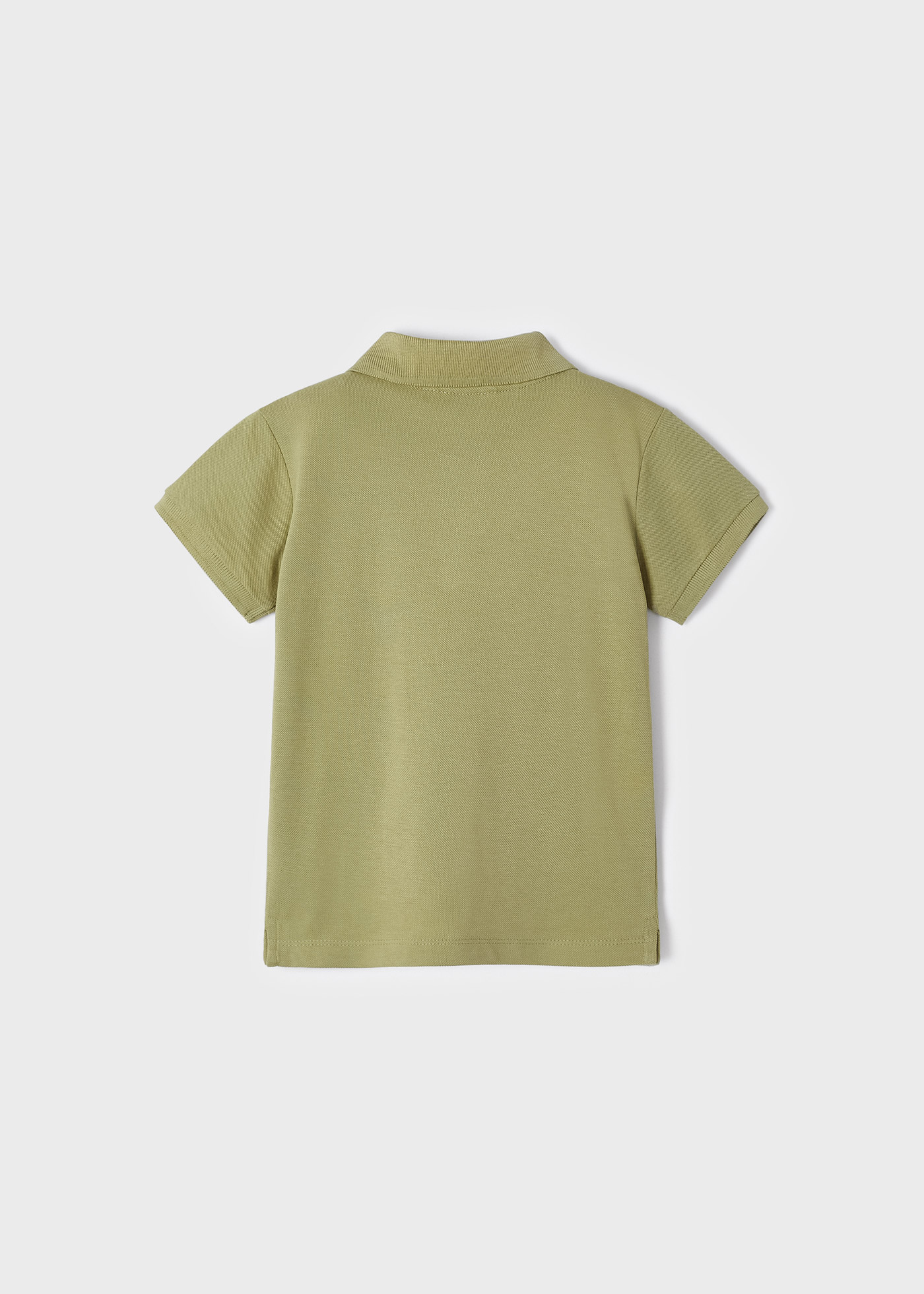Camisa polo básica de manga curta na cor granito para meninos
