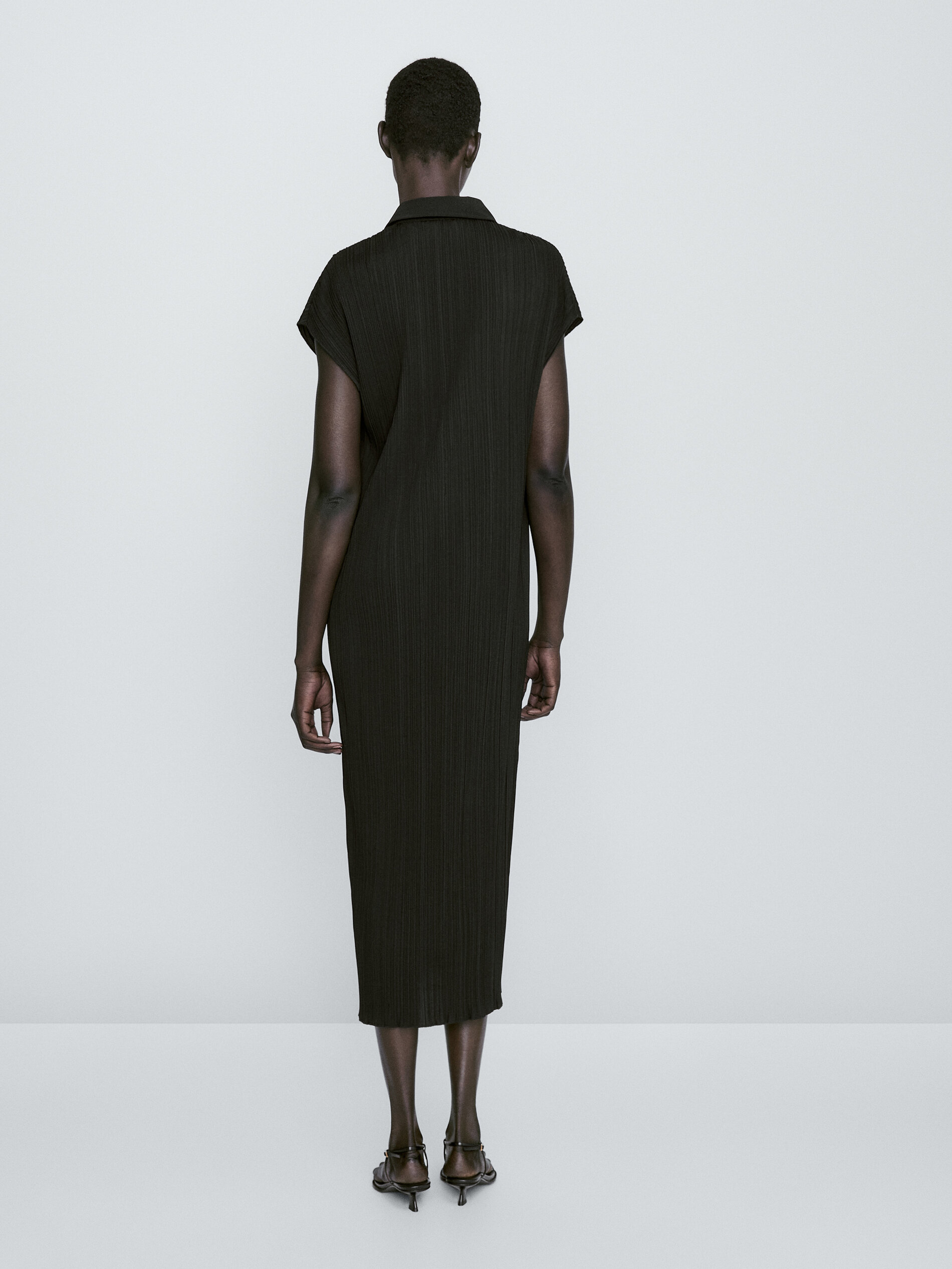 Vestido Polo Plissado - PRETO