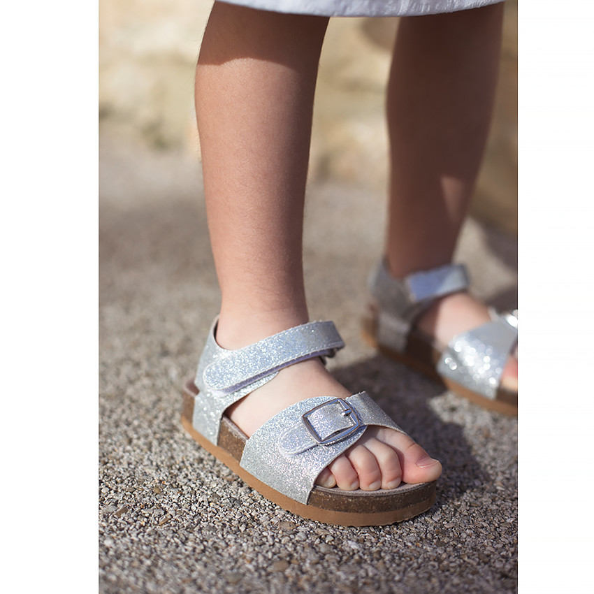 Sandales velcro argentées et pailletées pour bébé fille