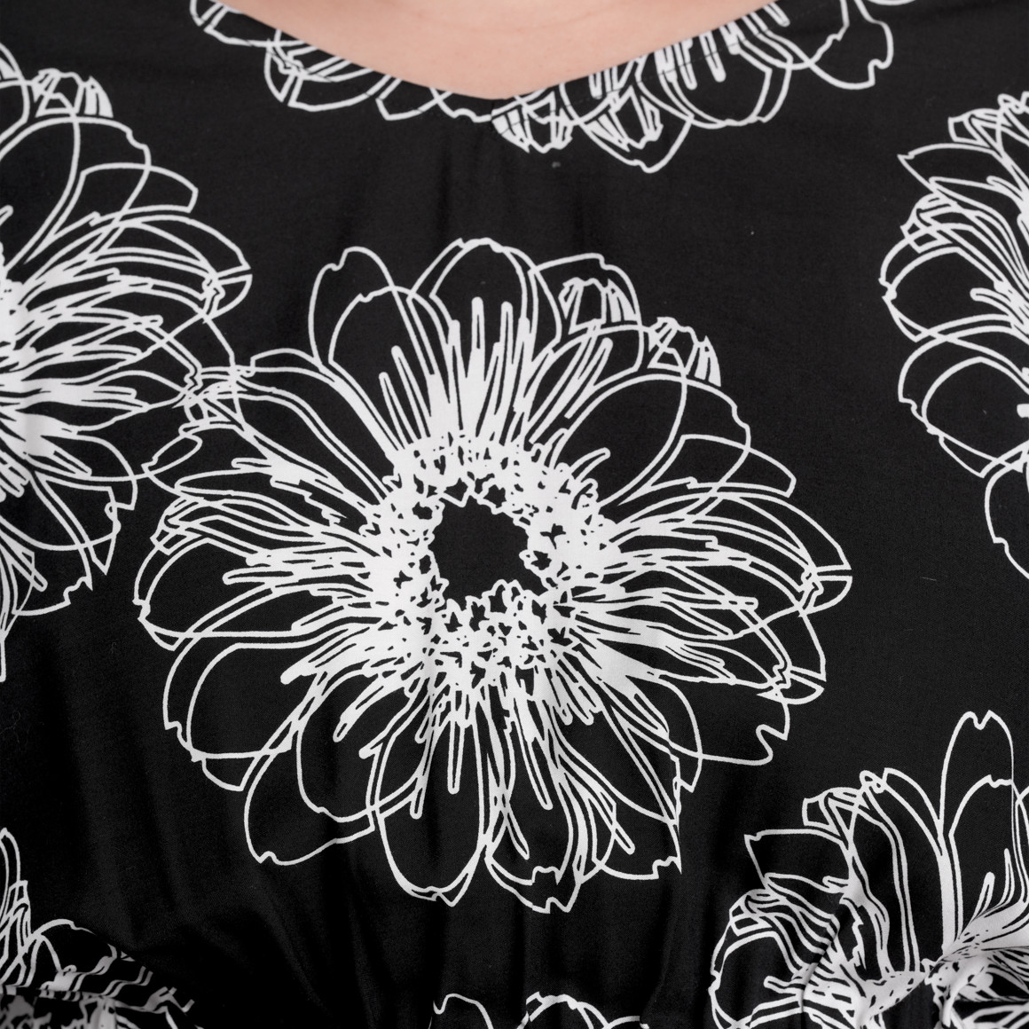 Gina Benotti Damen Kleid mit Blumen allover schwarz / weiss
