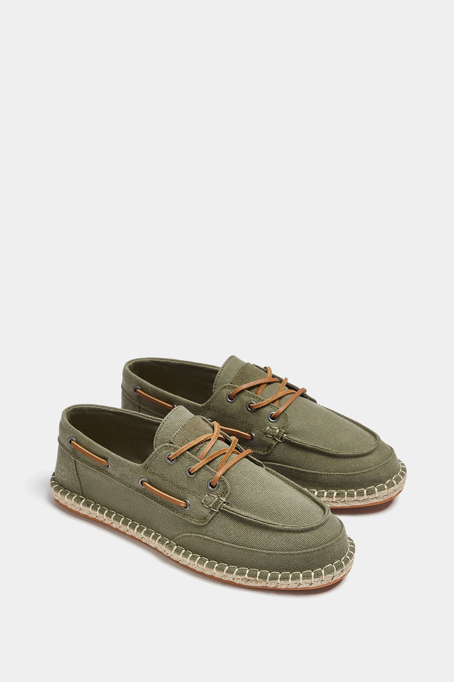 SAPATOS NÁUTICOS DE LONA COMBINADOS - CÁQUI
