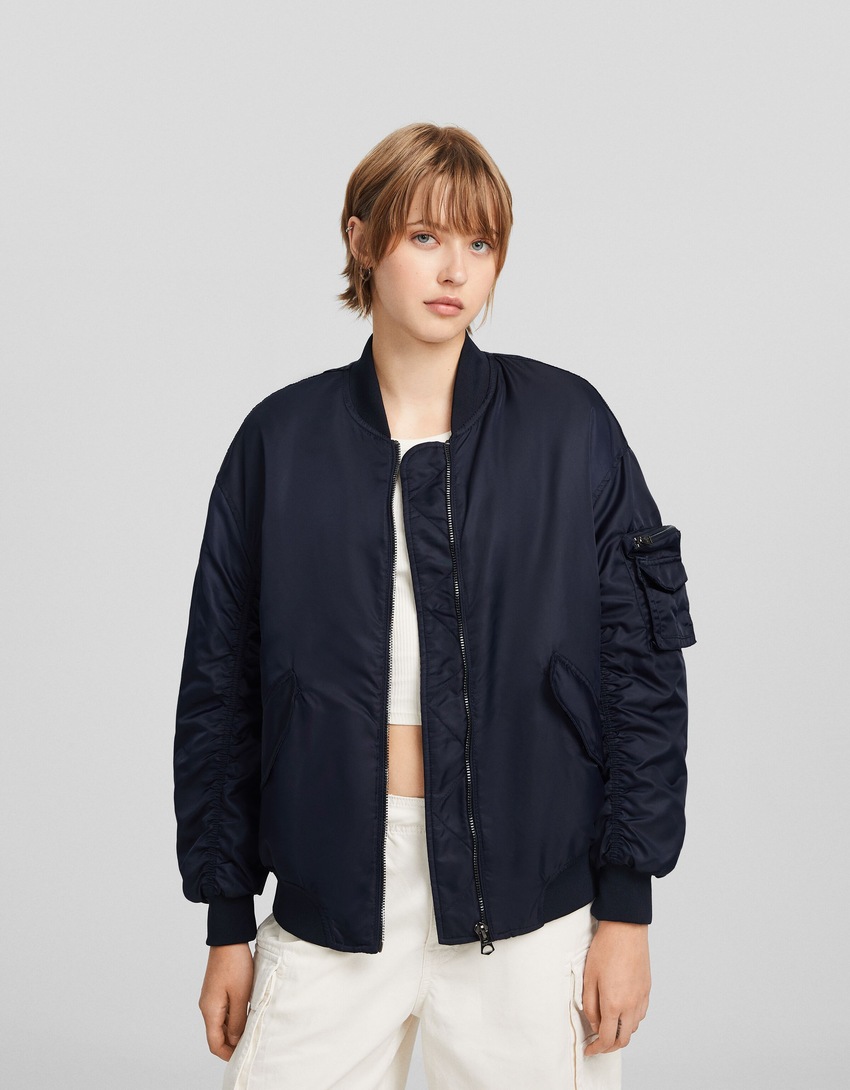 Jaqueta puffer estilo bomber em mistura de nylon