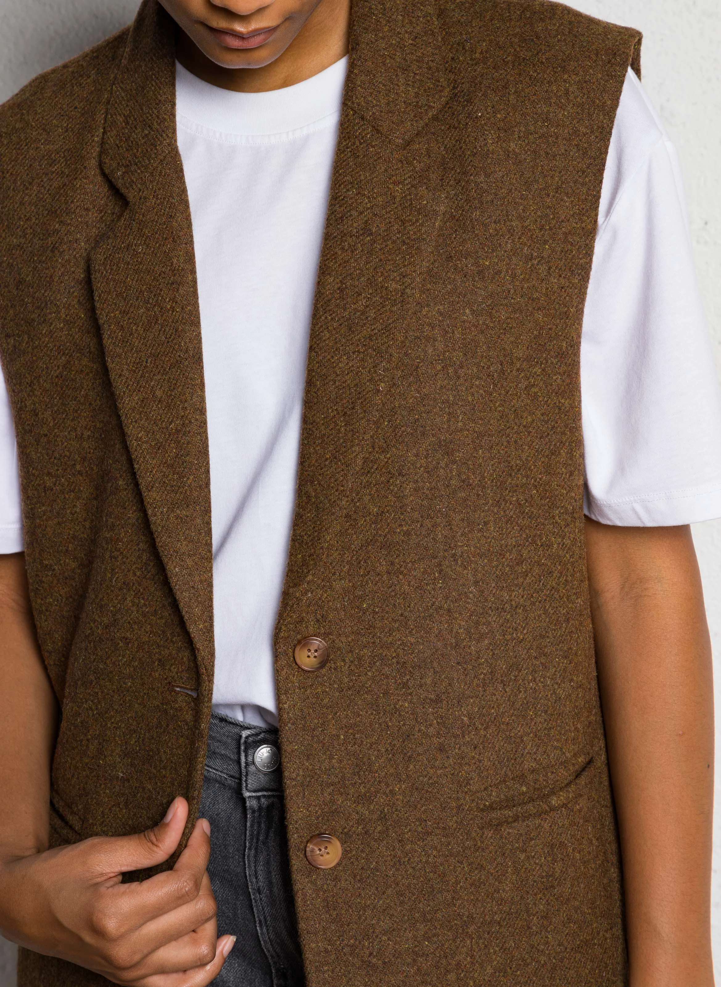 LARA - Veste de tailleur sans manches en laine mélangée | Marron