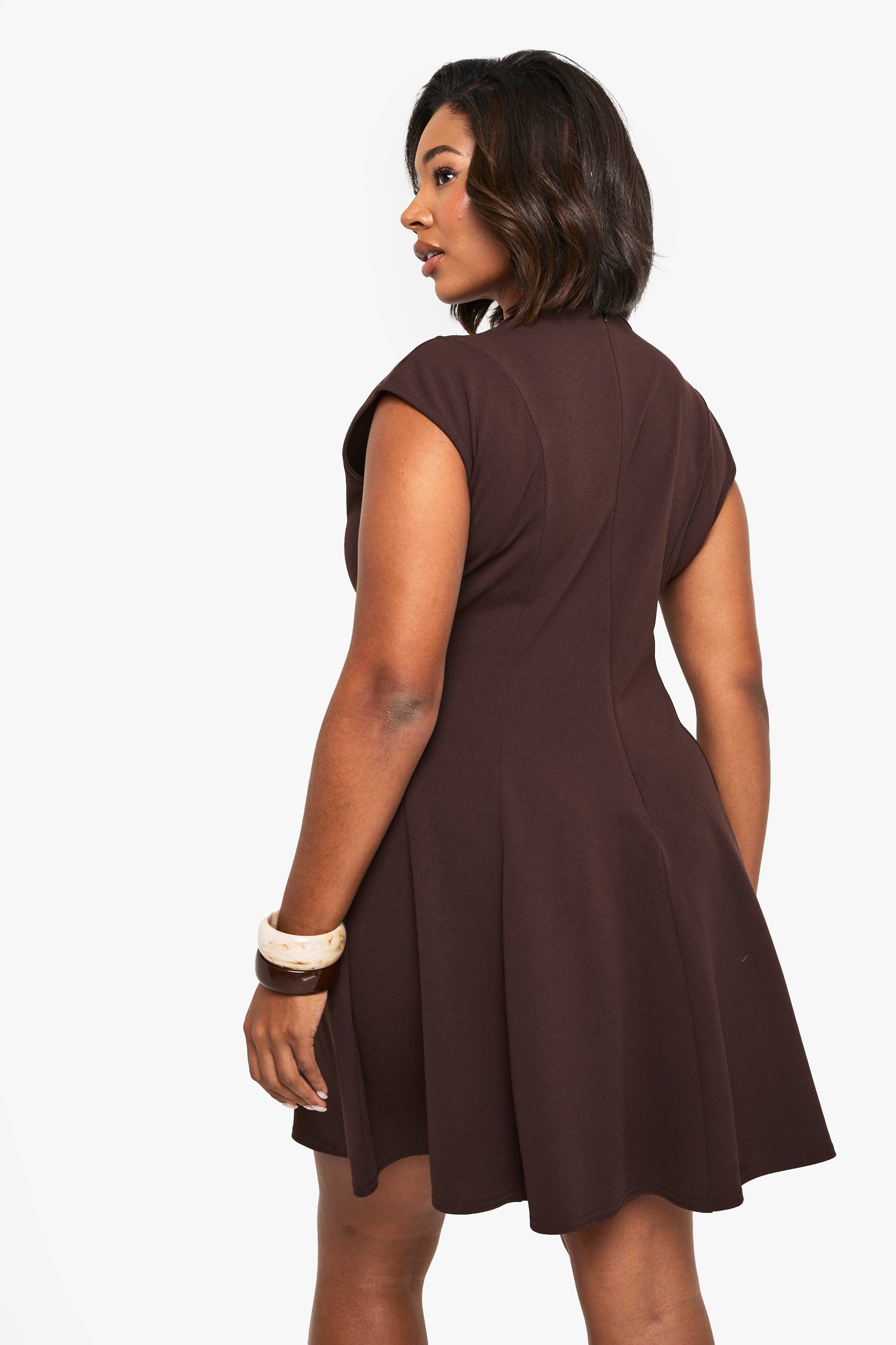 boohoo Robe patineuse à panneaux volumineuse