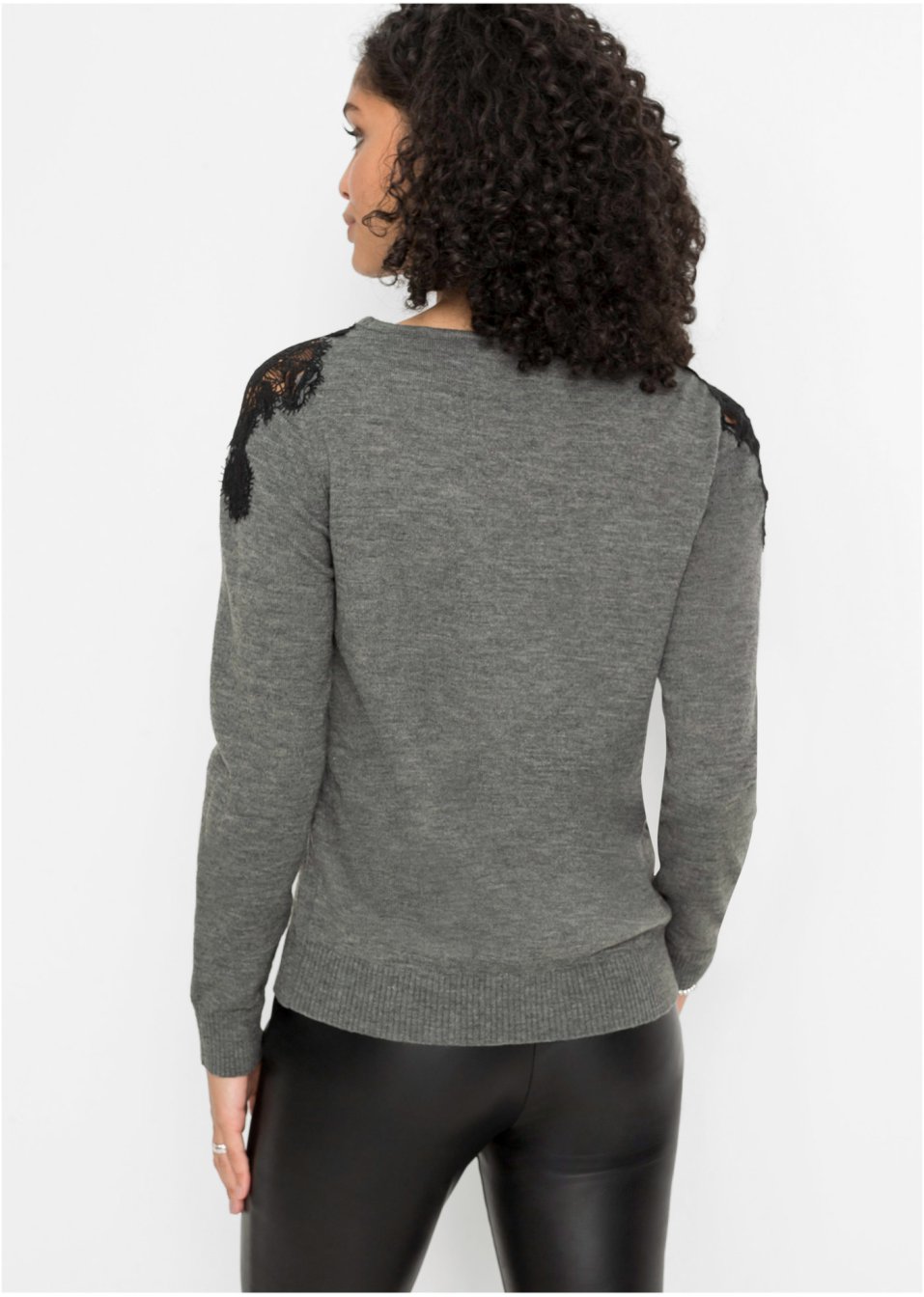 Pull à dentelle