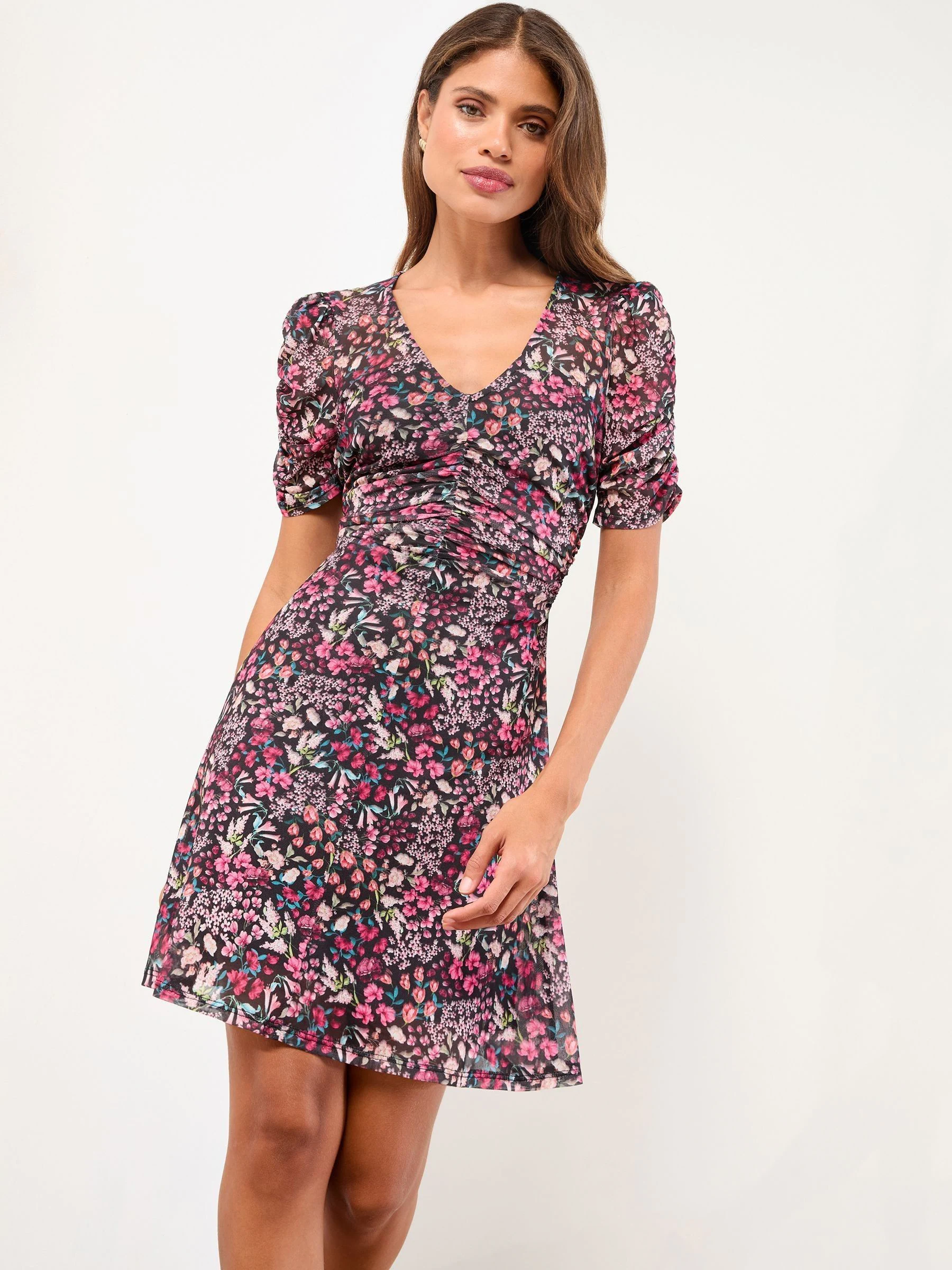 Roze met bloemenprint - Lipsy Black Jersey Textured Burnout Mini V-Neck Ruched Dress