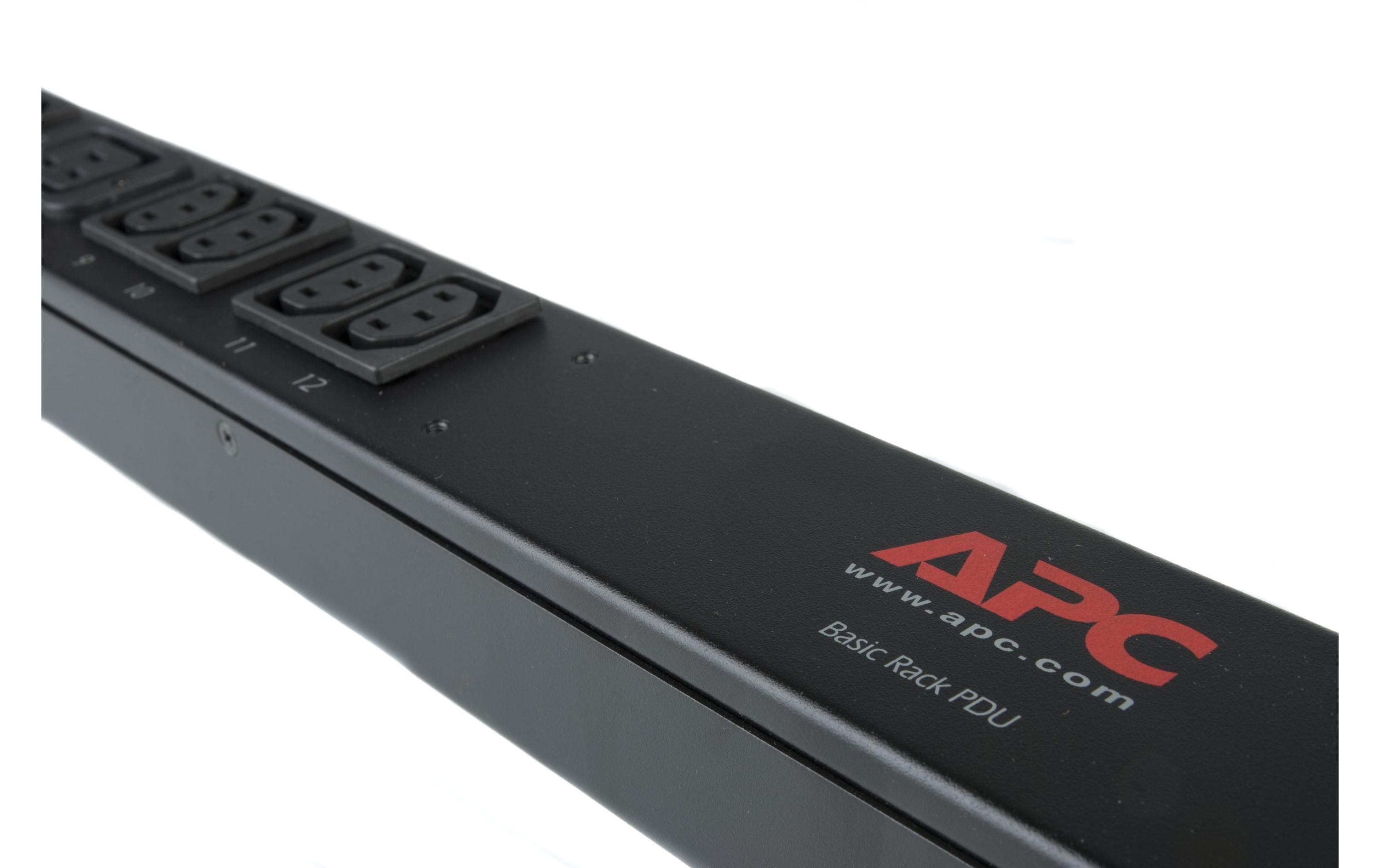 Zero-U-Space PDU AP7552 20x C13, 4x C19 16 A<br>Steckdoseleiste Rack PDU
