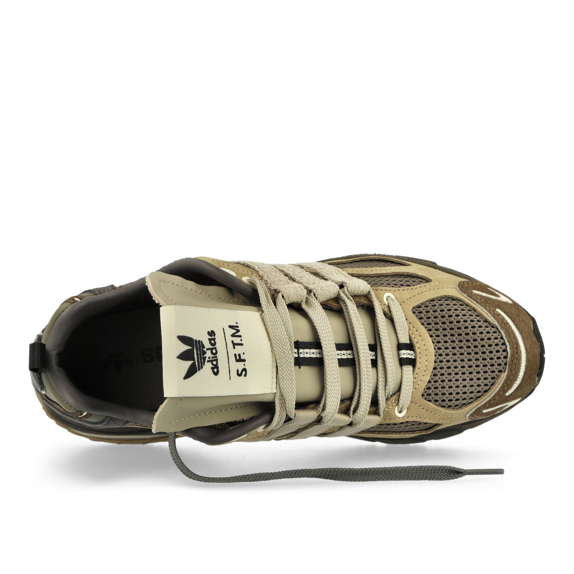 adidas<br>Adistar Cushion