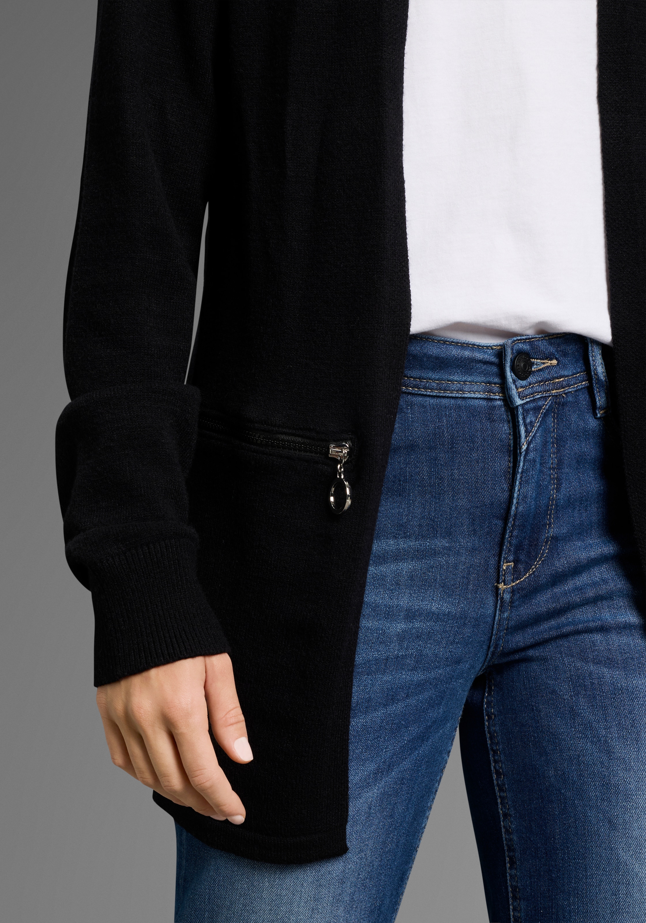 Laura Scott Strickjacke , kuscheliger Übergangsstrick in lässiger Langform mit Zipperdetails