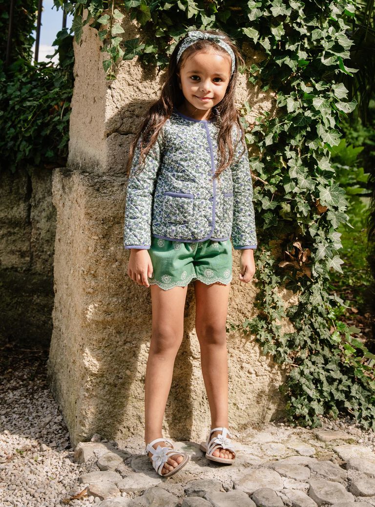 Short vert à broderies fantaisie