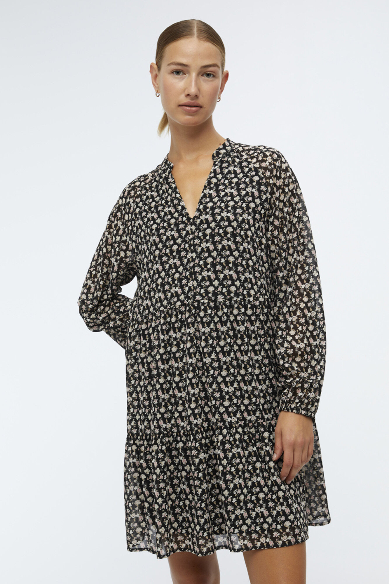 Vestido curto em camadas - Preto