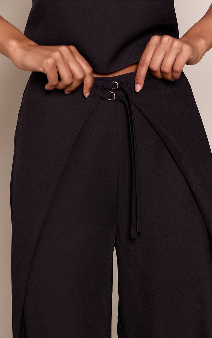 Noir Pantalon Tailleur Coordonné À Détail Boucle Et Superposition