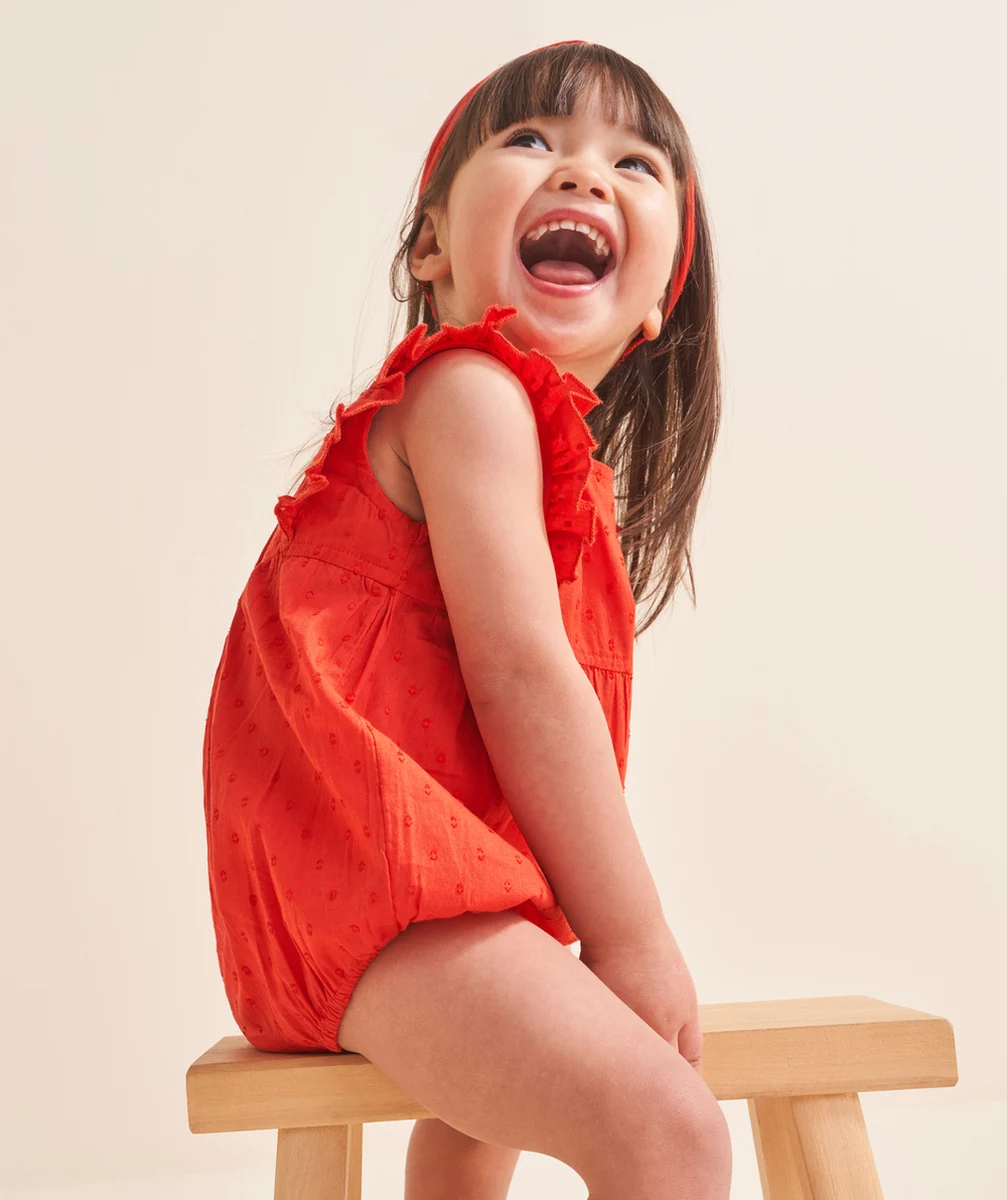 barboteuse bébé fille en coton bio rouge avec turban assorti