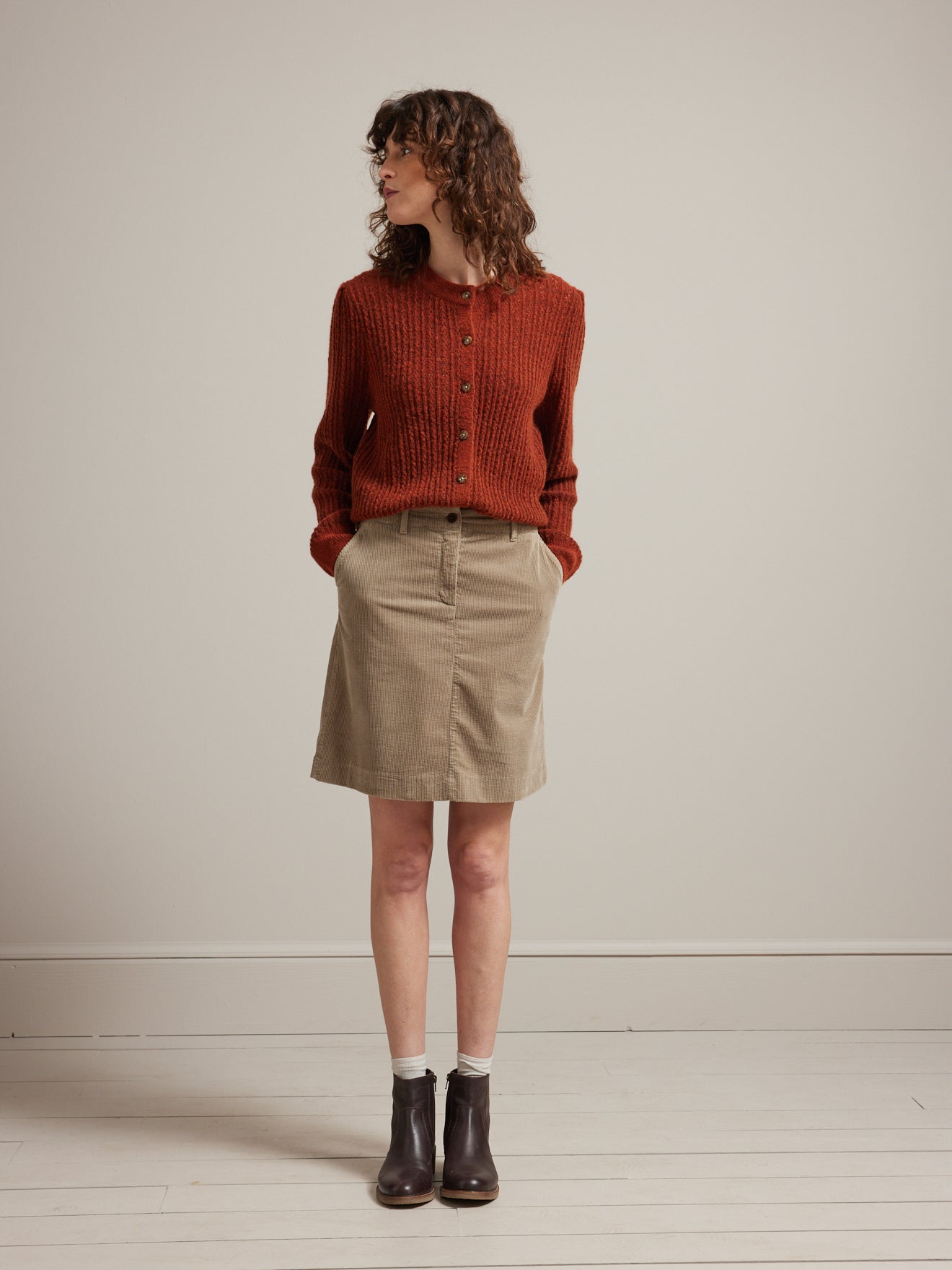 Jupe courte velours côtelé femme