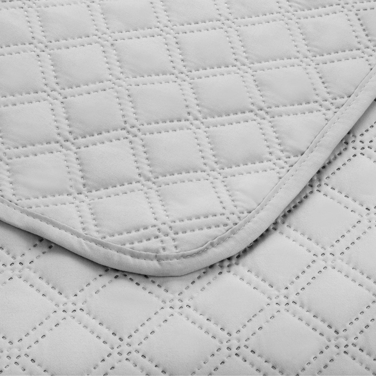 Beautissu Olivia Bedsprei 240x260cm Lichtgrijs