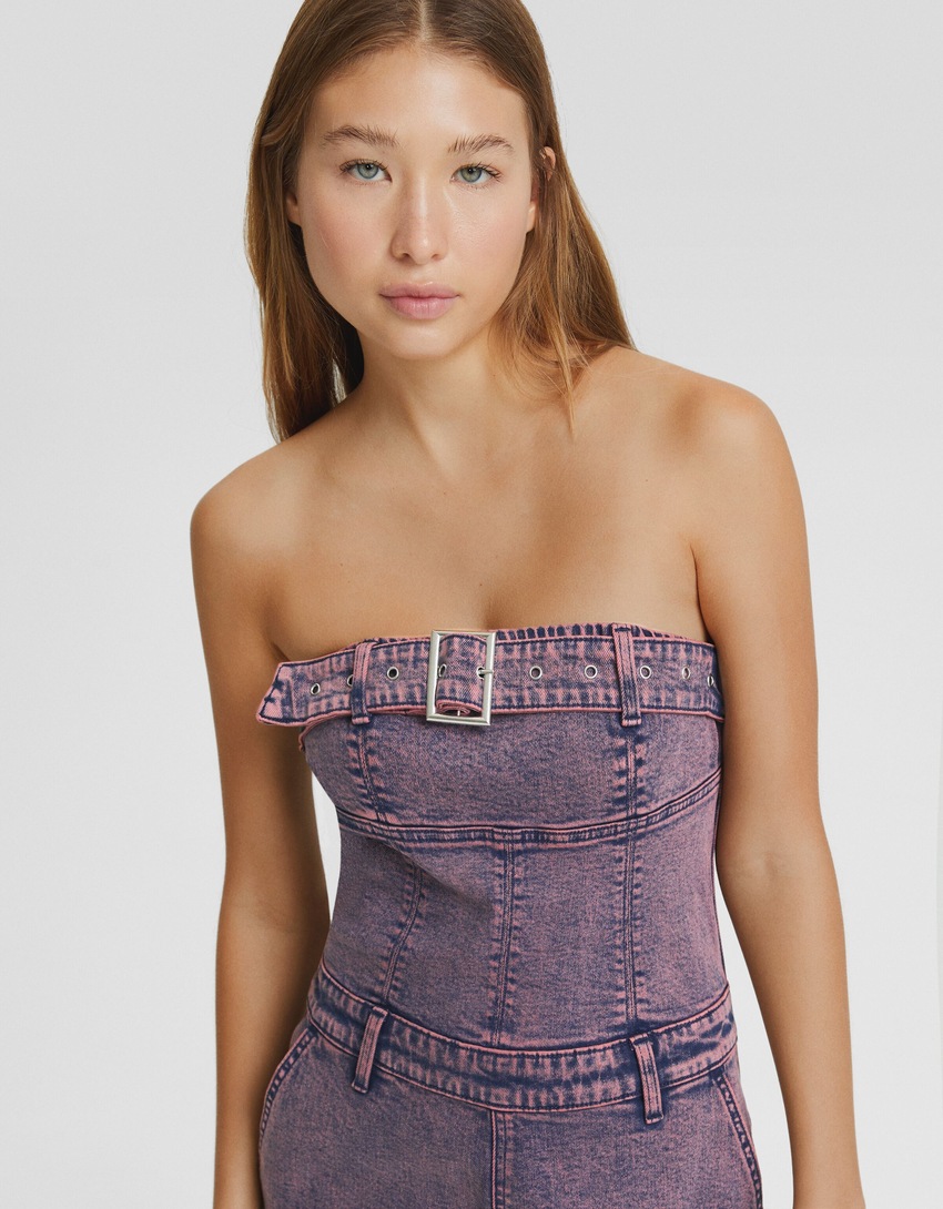 macacão cargo bandeau em denim tingido