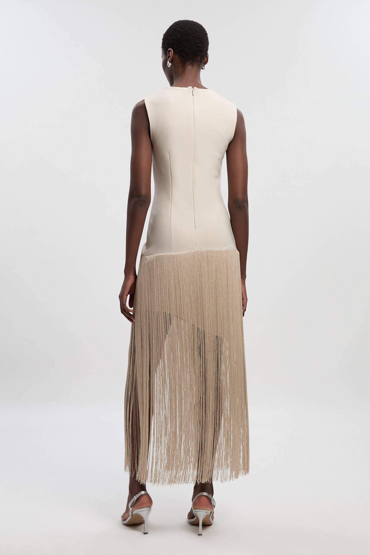 KarenMillen Robe Tricotée Moulante à Bandage avec Ourlet à Franges