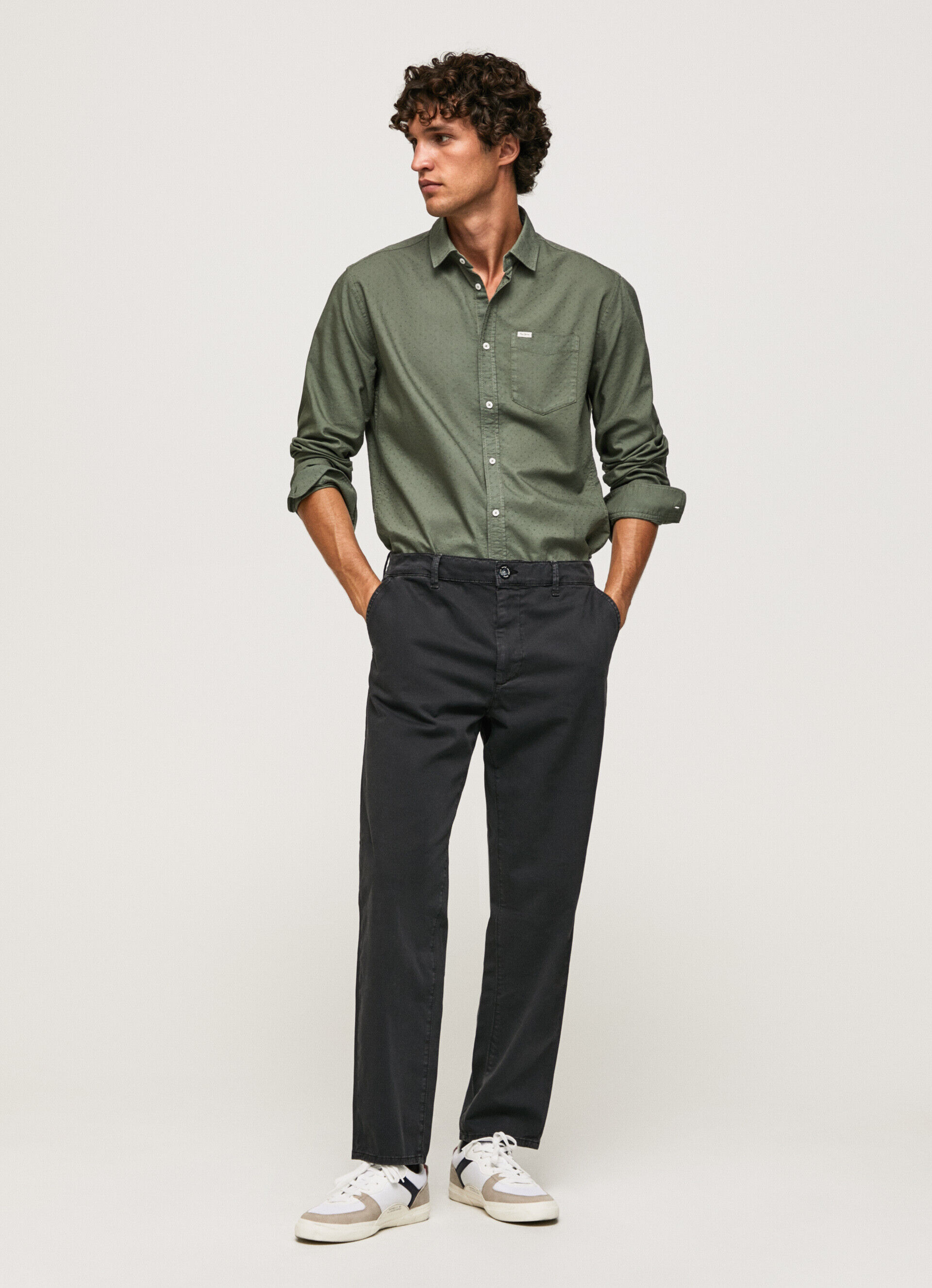 CAMISA DOBBY DE CORTE REGULAR - verde-esmeralda