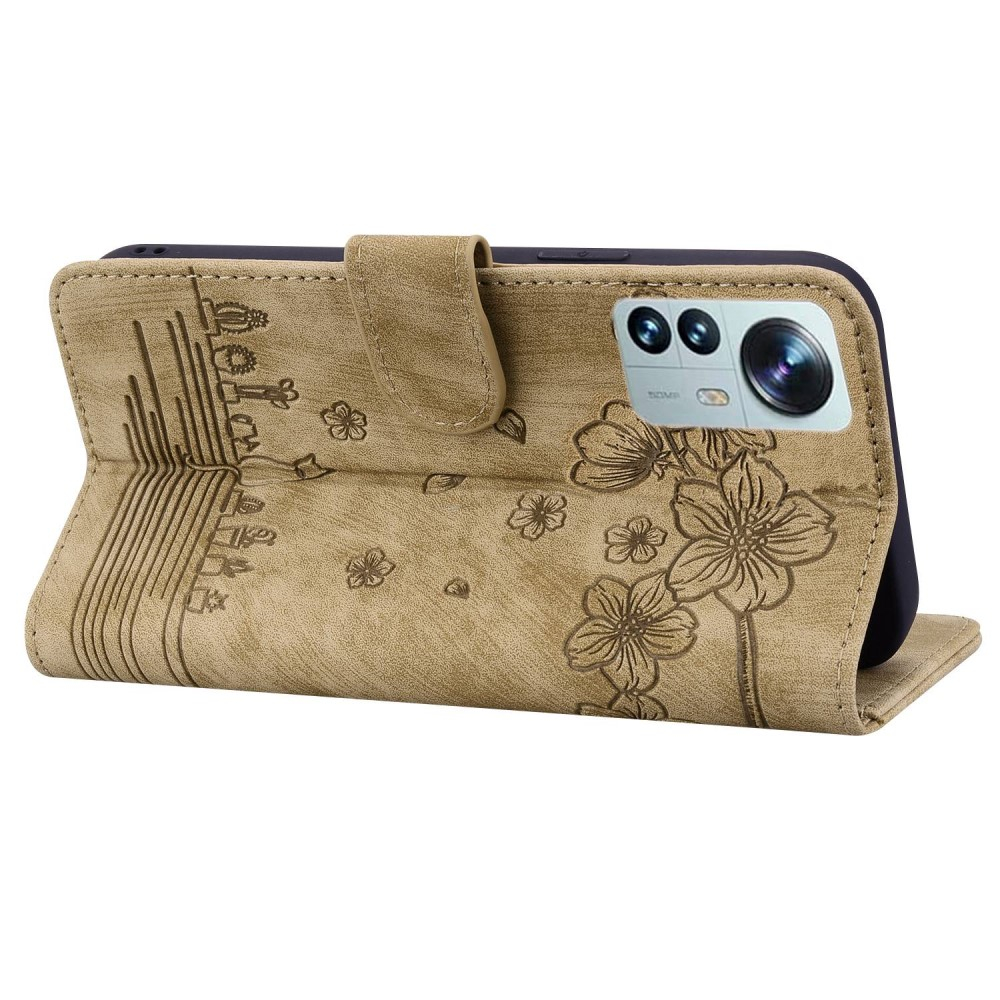 Xiaomi 12 Leder Tasche Flip Cover Katze & Blumen Imprint - Braun
