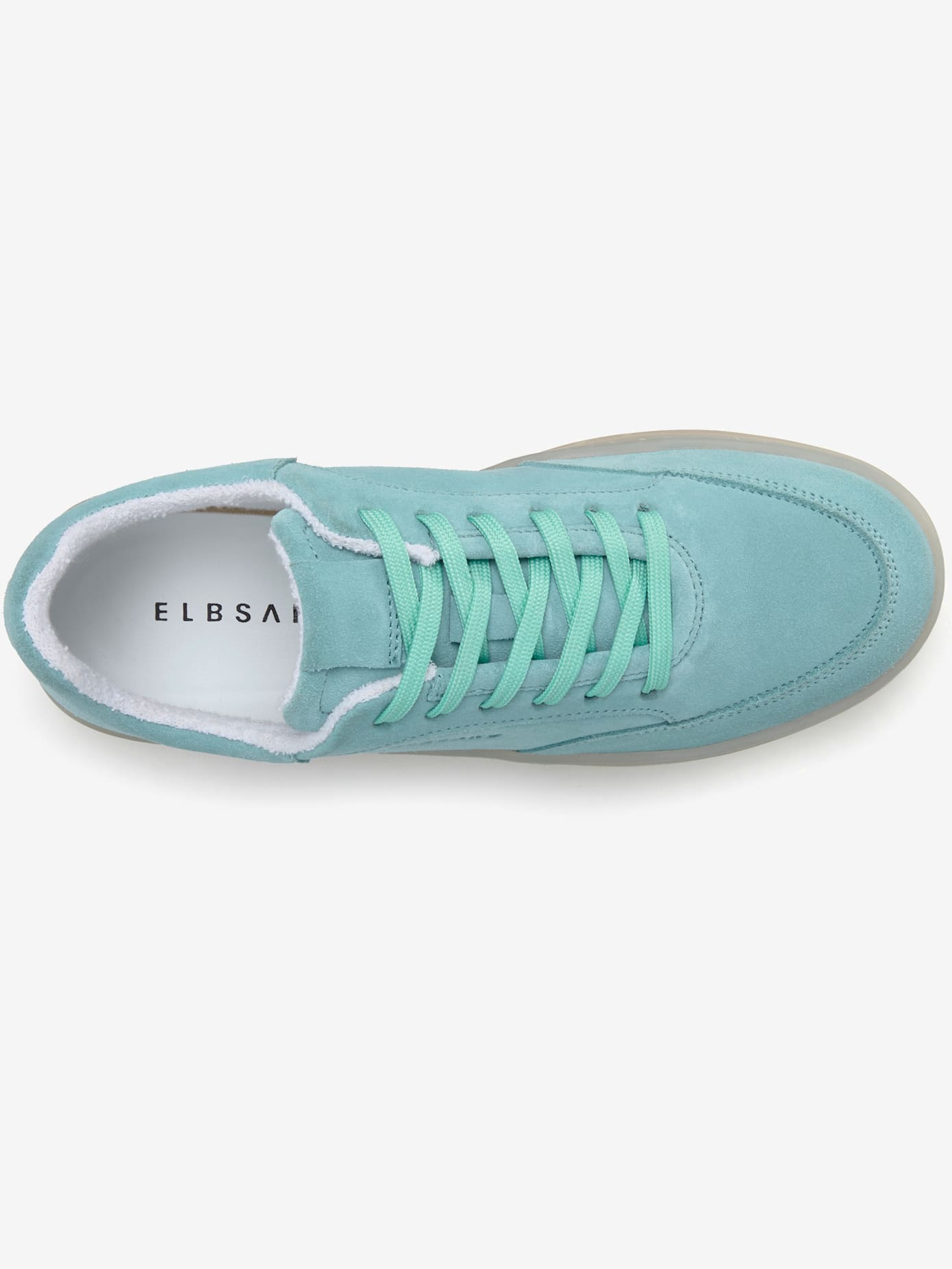 Baskets sneakers tendance et confortables en cuir doux de qualité