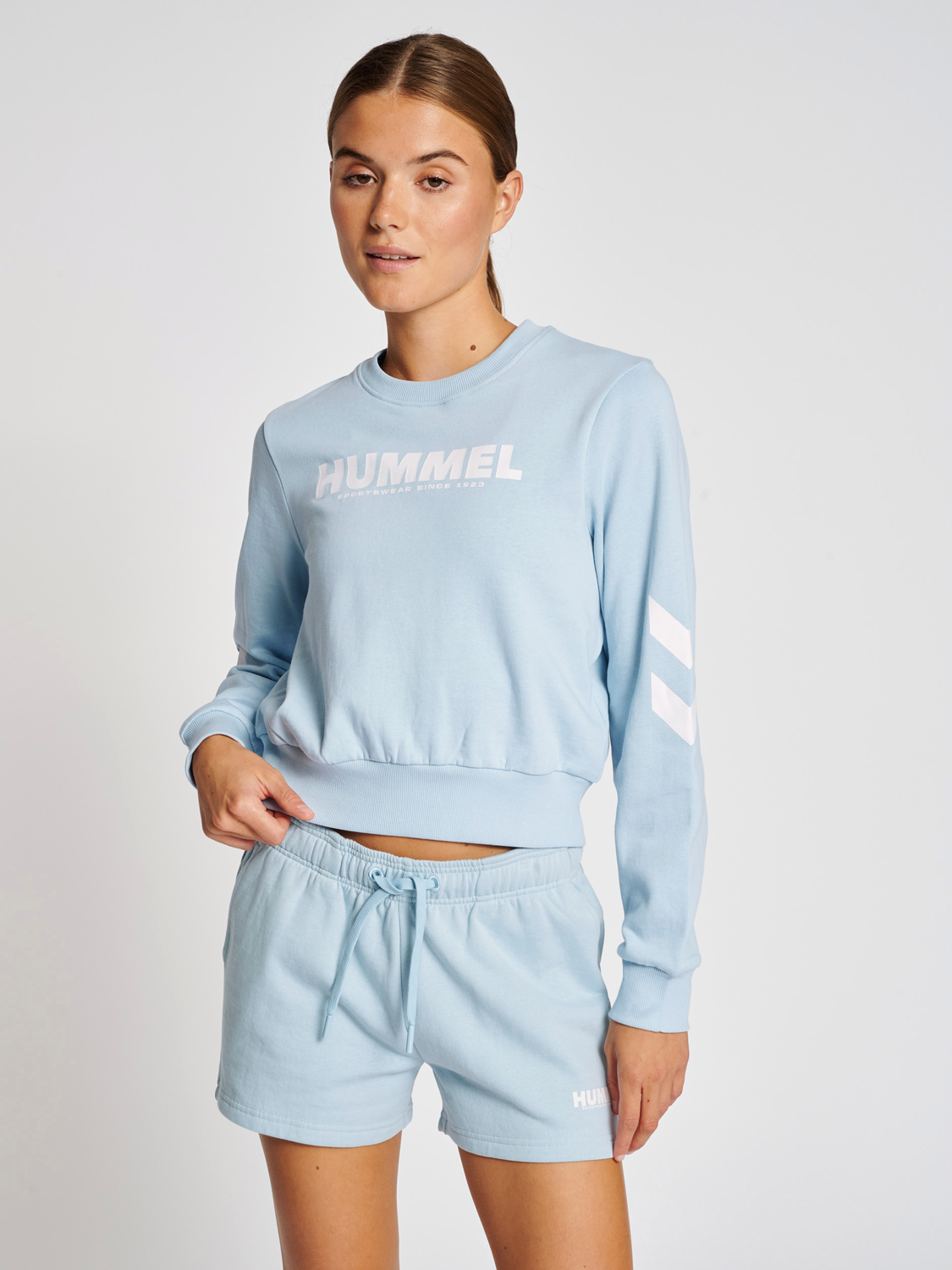 hmlLEGACY WOMAN SWEATSHIRT