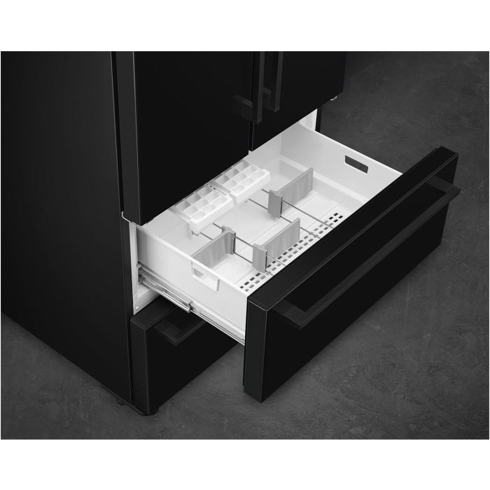 SMEG Standkühlschrank FQ55FNDF