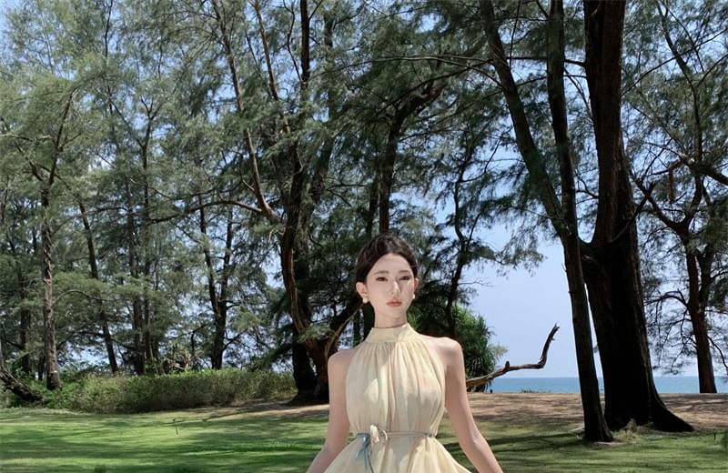 Lydiah - Halter maxi-zonnejurk met patroon