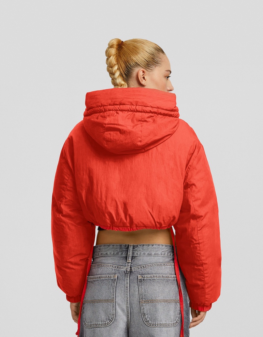 Jaqueta puffer com capuz