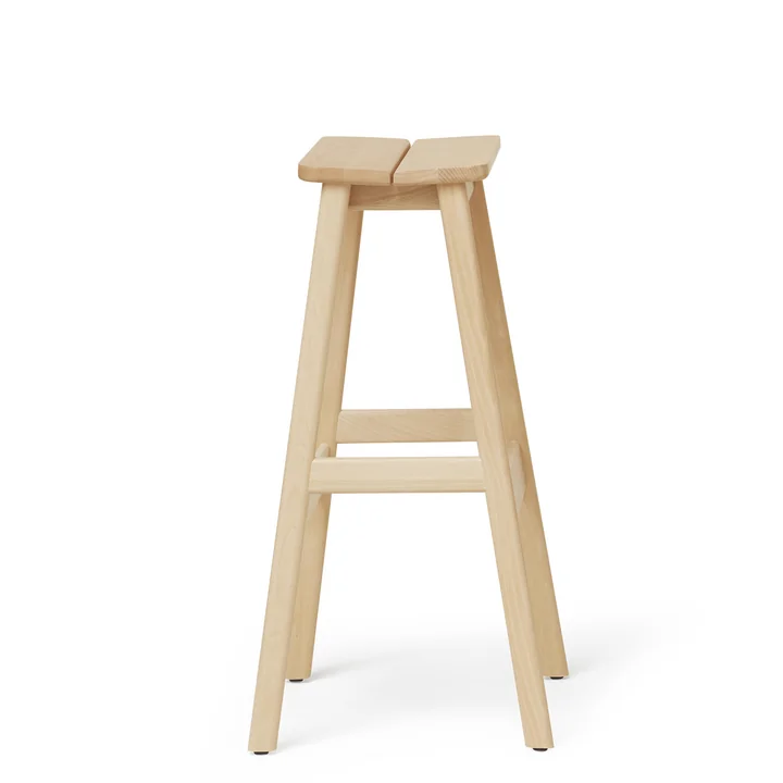 Form & Refine - Angle Barhocker, H 75 cm, Buche schwarz gebeizt