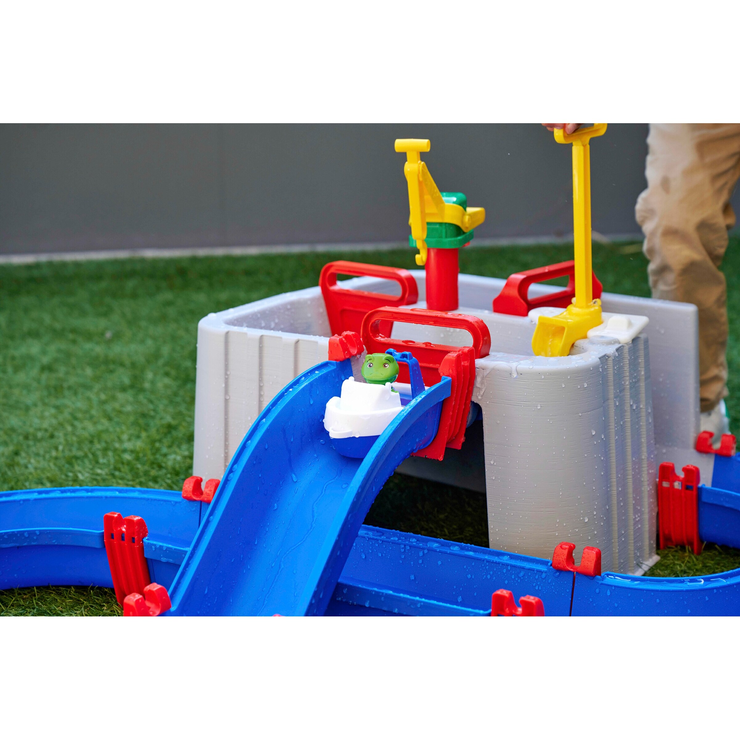 AquaPlay Wasserbahn Harbour