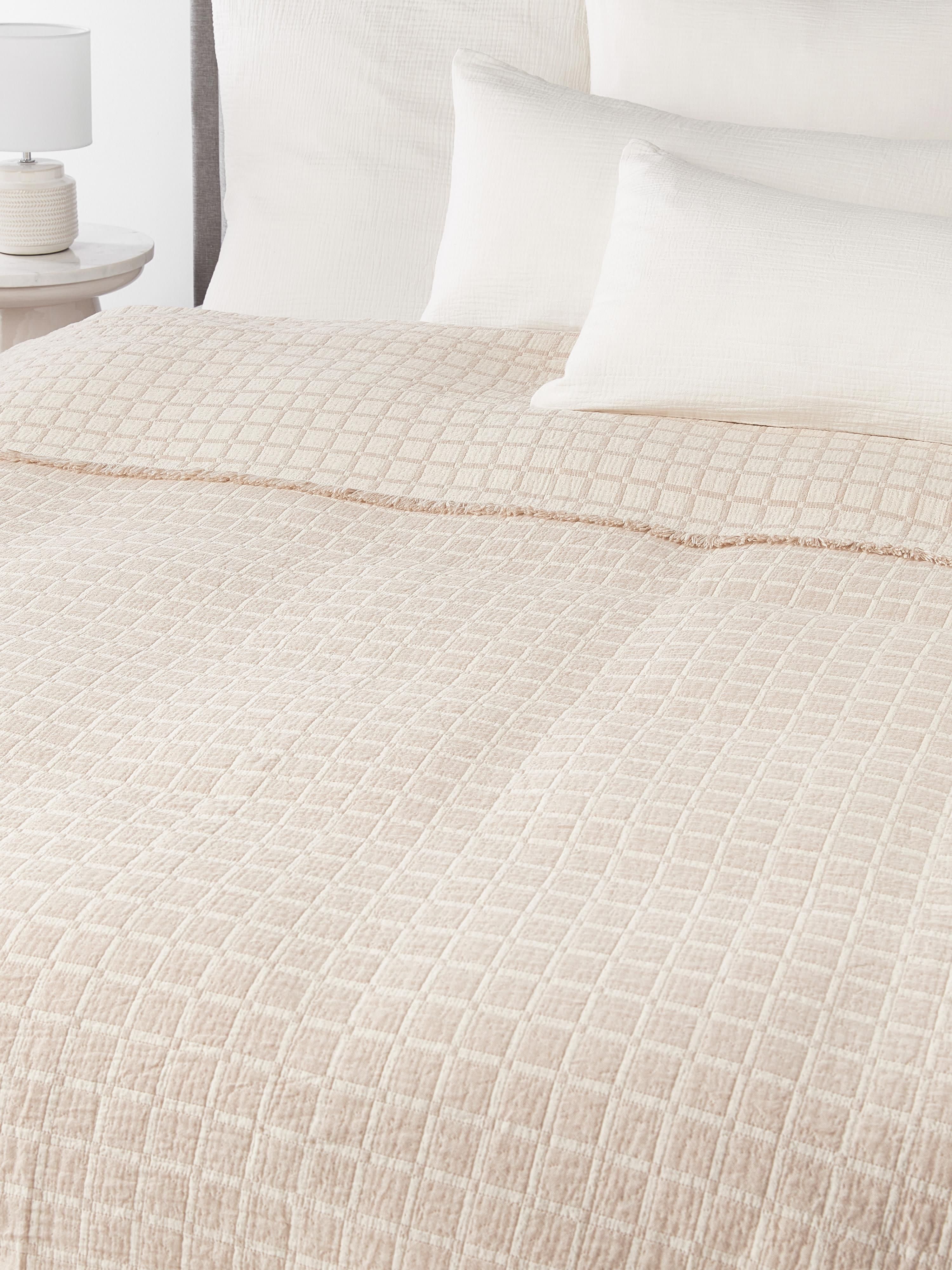 Gewassen mousseline bedsprei Ronia met franjes