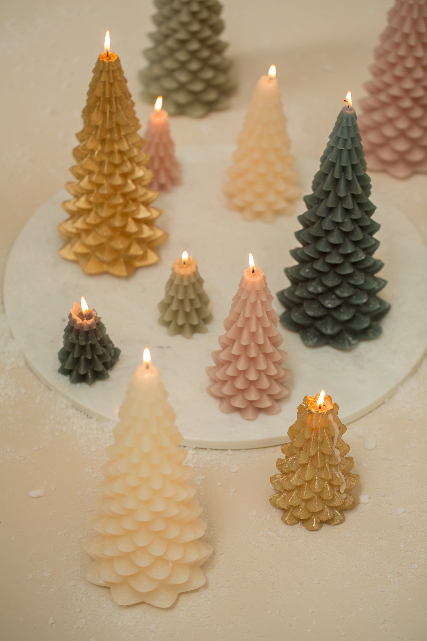Rustik Lys stompkaars Kerstboom goud 13 uur D 6,3 H 12 cm