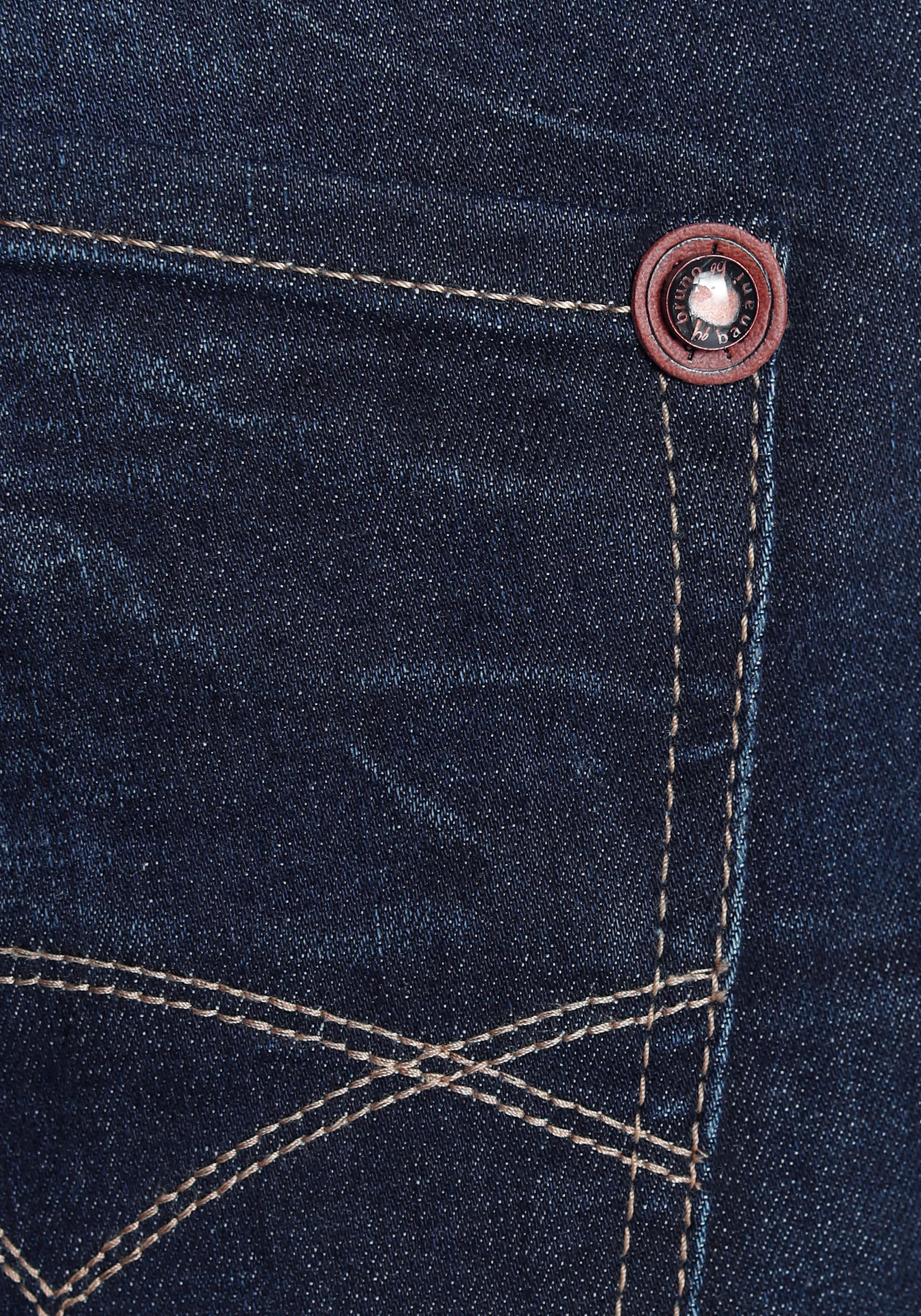 Bruno Banani Comfort-fit-Jeans »Floyd«, gerade Beinform,  mit Eingrifftaschen,  niedrige Leibhöhe