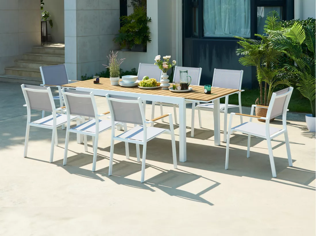 Salle à manger de jardin en aluminium et polywood : une table extensible L.170/230 cm et 8 fauteuils empilables - Naturel clair et gris - MACILA de MYLIA