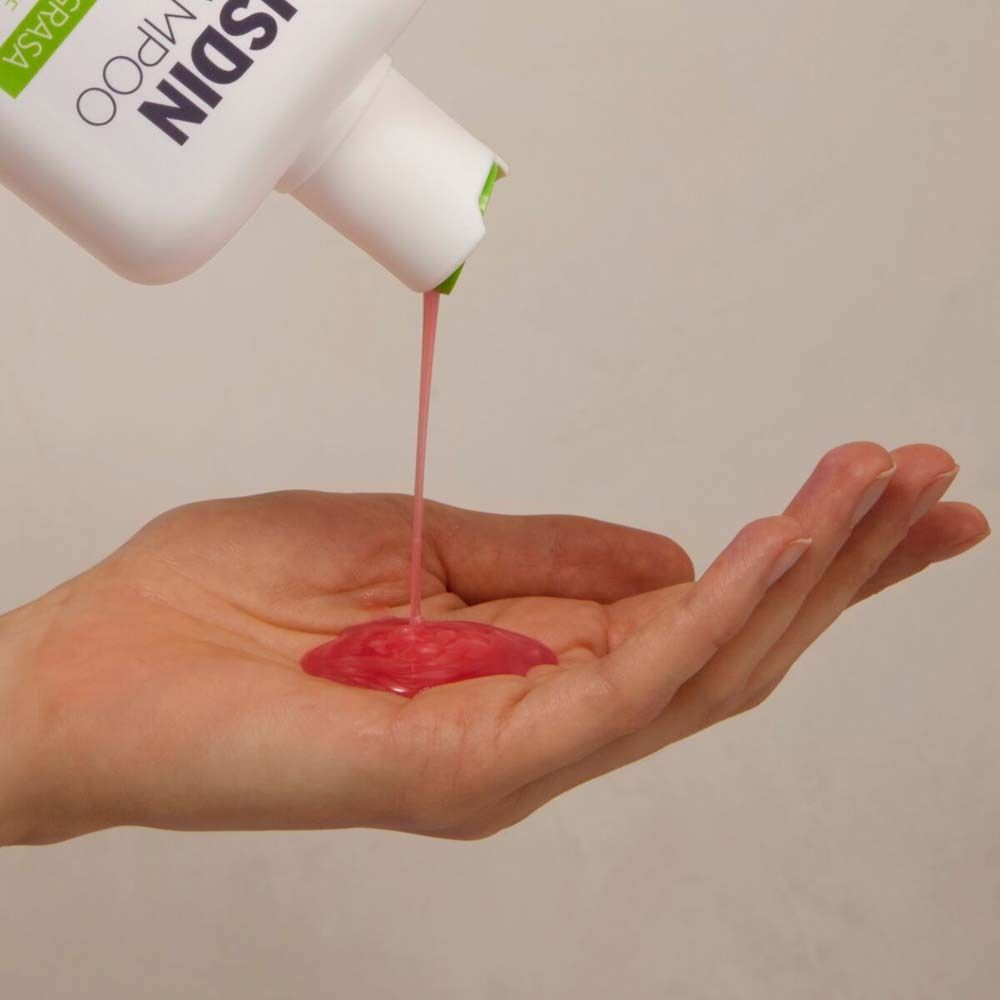 ISDIN Nutradeica Schuppen Shampoo