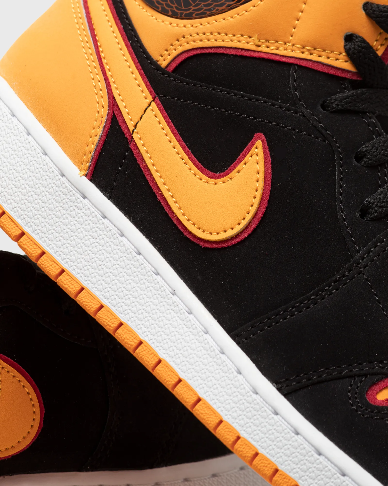 Jordan AIR JORDAN 1 MID SE 'FAT TONGUE' (GS)
