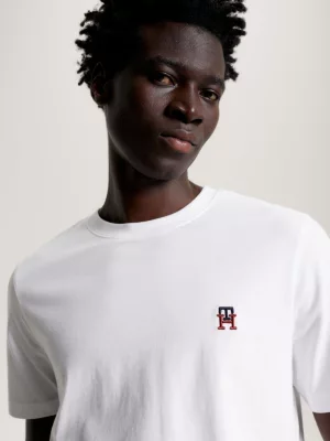 Camiseta com bordado de monograma TH