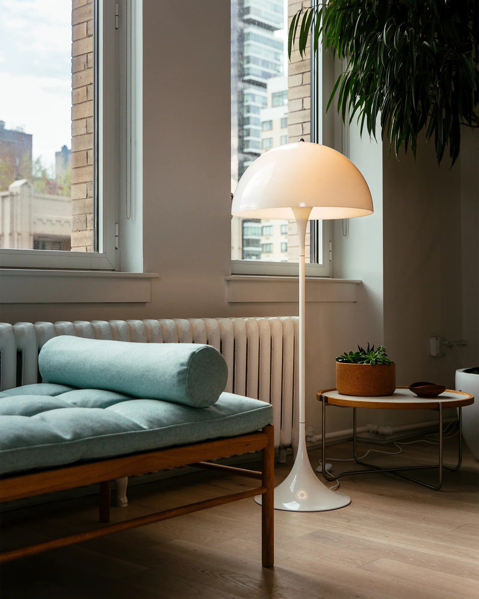 Louis Poulsen Panthella Floor Lamp - Universal Plug