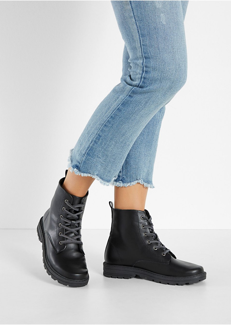 Boots à lacets