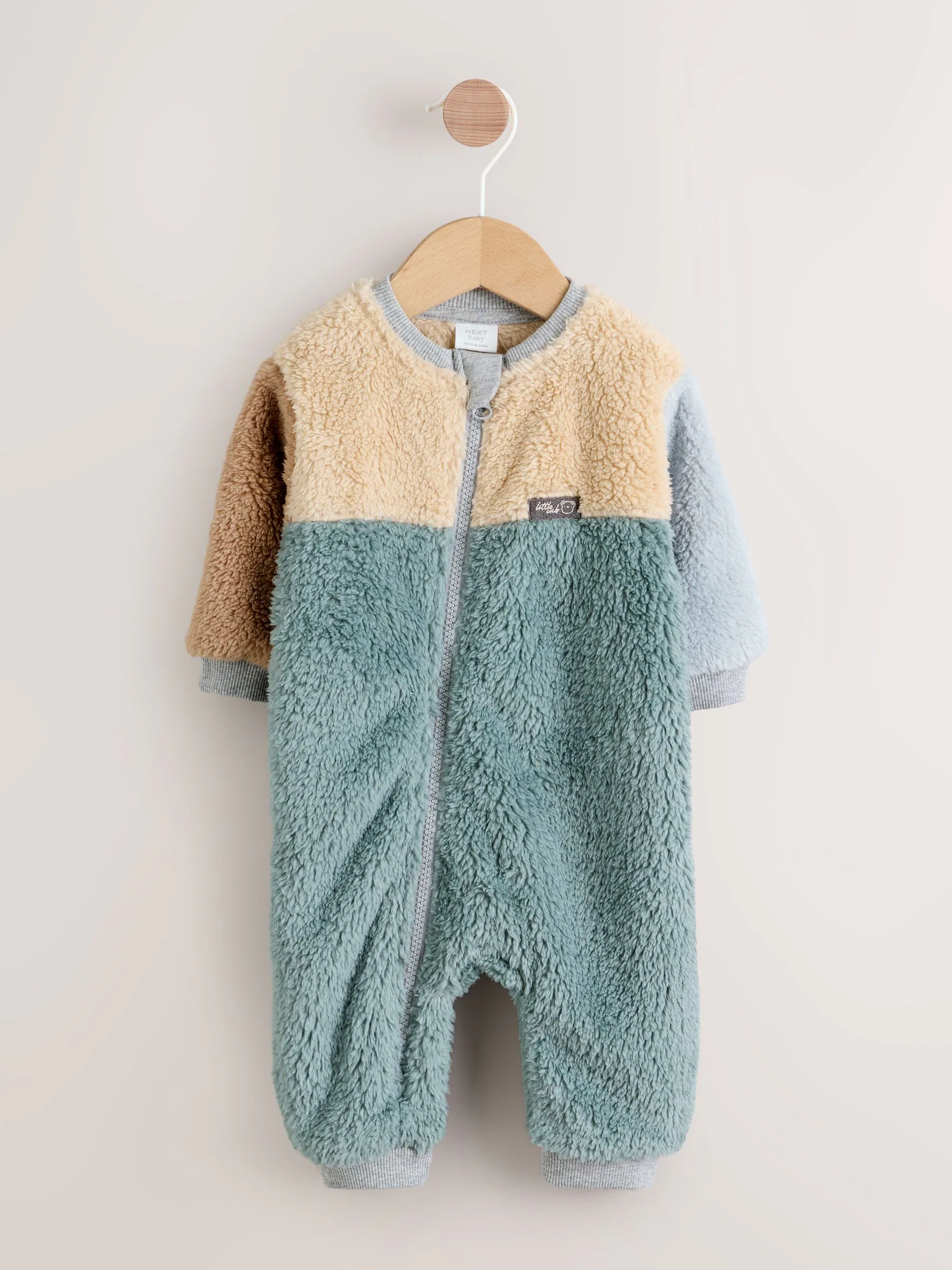 Mineraalkleurig - Kleurgeblokkeerde fleece pyjama