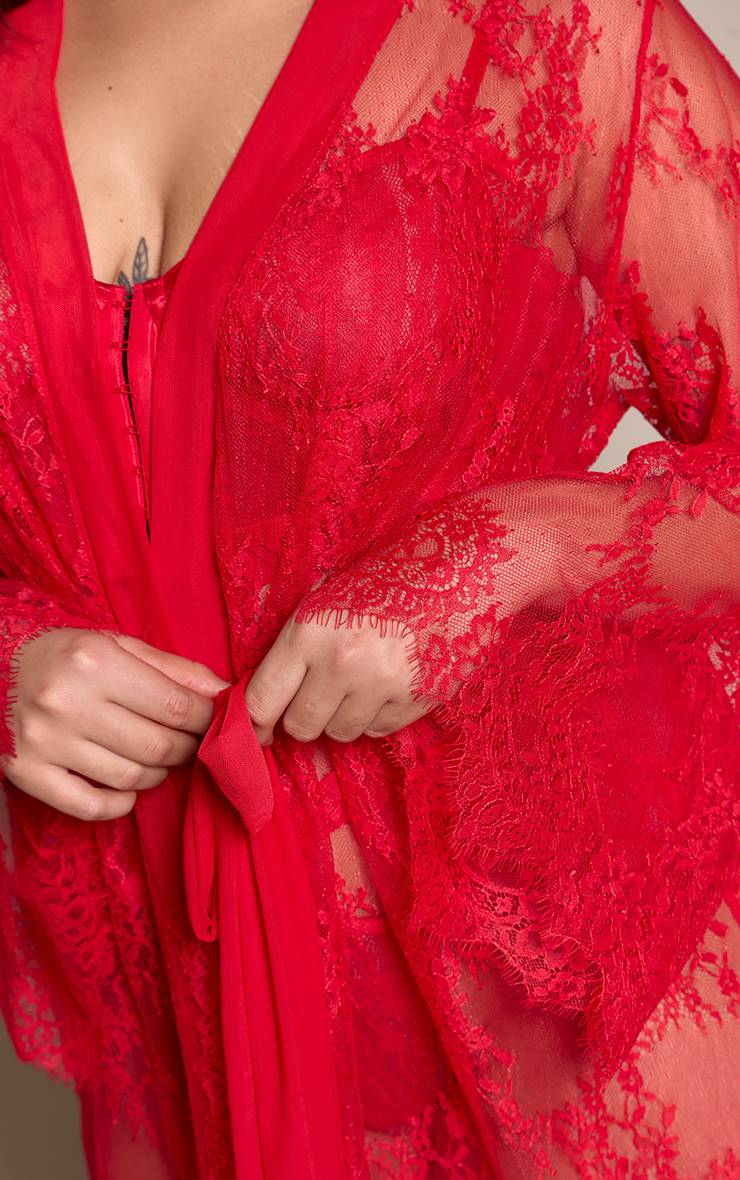 Rouge Robe De Chambre Longue Grande Taille En Dentelle À Manches Évasées Et Finitions Cils
