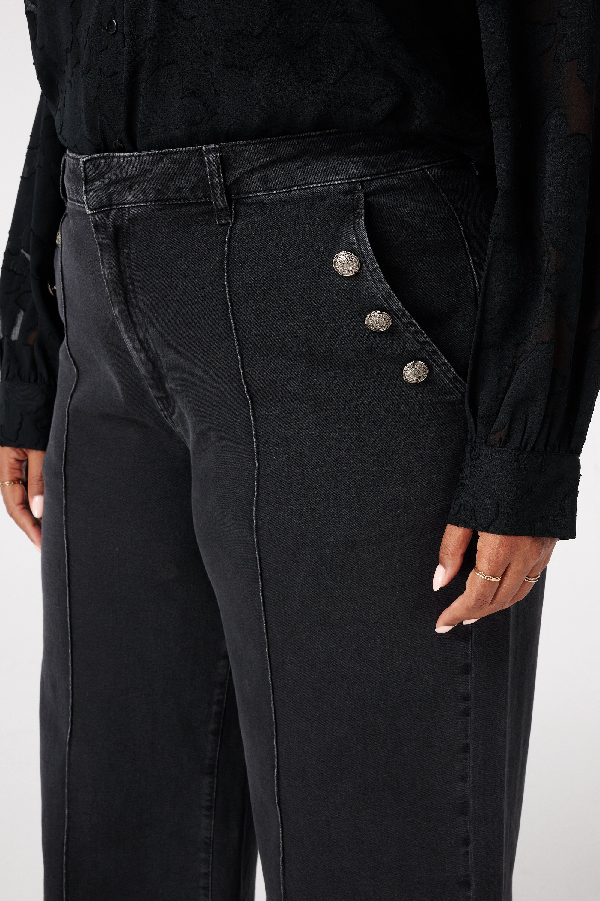 Wide leg jeans met sierknopen Grijs
